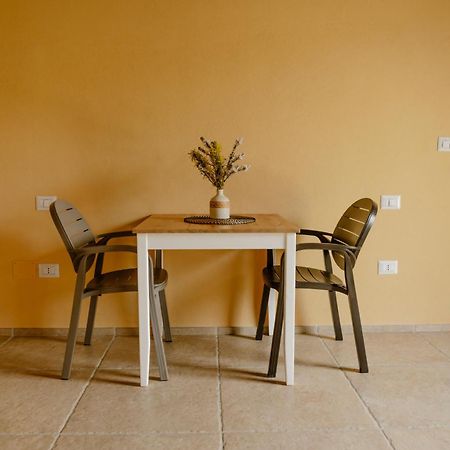 ルーヴォ・ディ・プーリア Tenuta Tedone Consoliniヴィラ エクステリア 写真